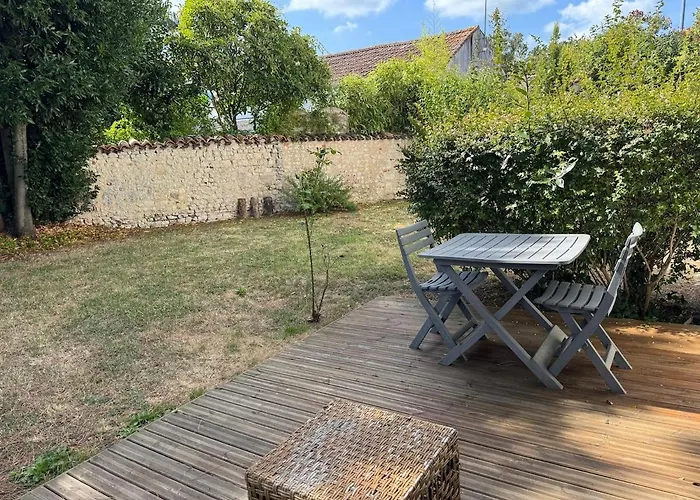 Appartamento ღ Le Prieuré - Terrasse, Parking, Jardin et Wi-Fi La Rochelle (Charente-Maritime)